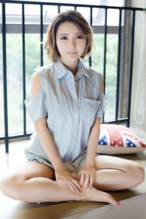 花蝴蝶免费视频在线观看高清版_1080P手机在线观看